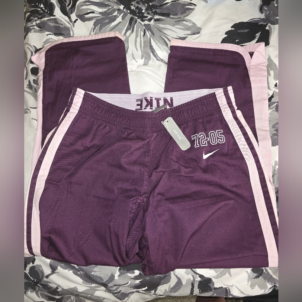 NWT Nike cropped pants